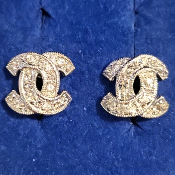 Jewelry - Sterling silver CC pierced earrings